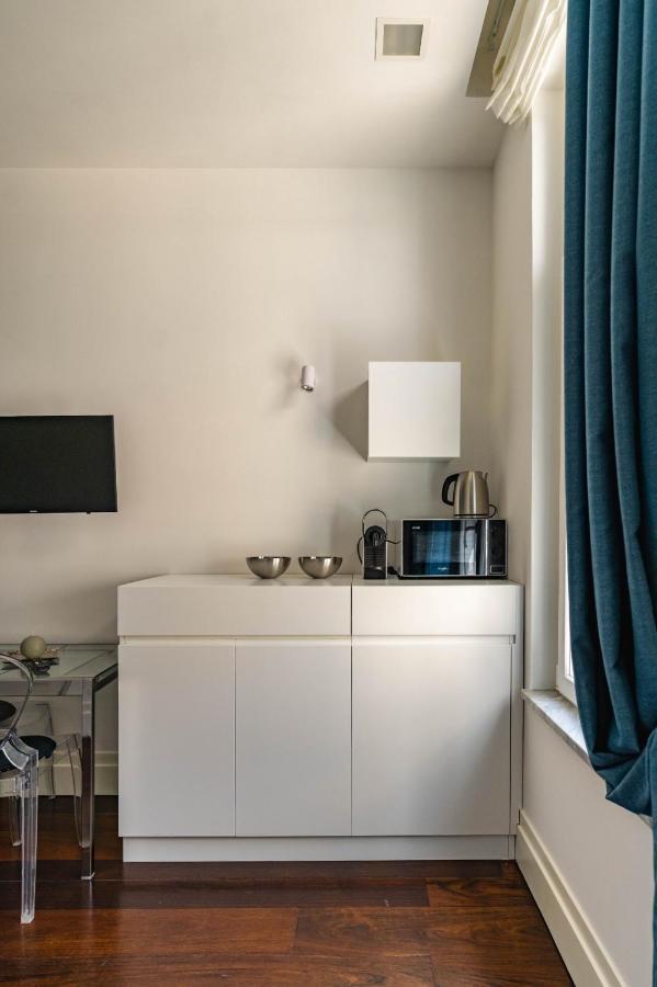 Ad Maiora Boutique Suite เนเปิลส์ ภายนอก รูปภาพ