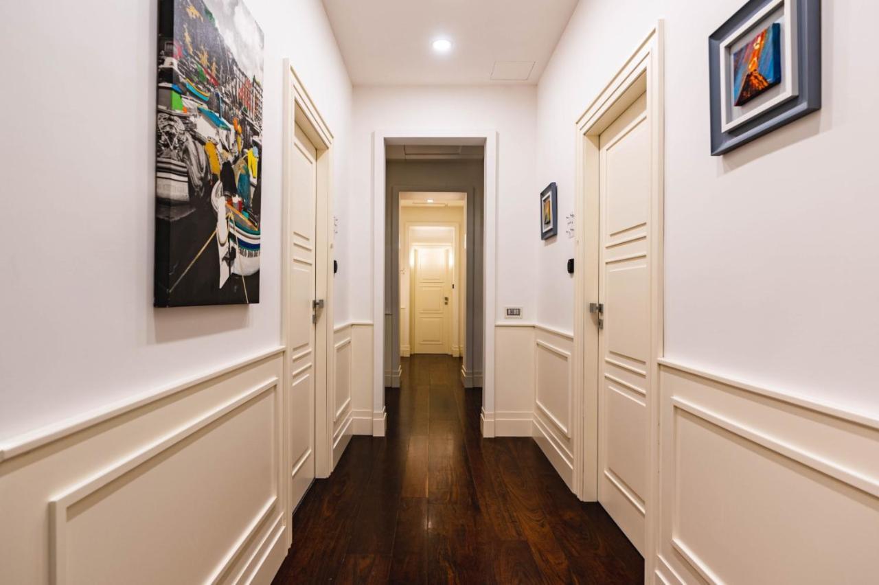 Ad Maiora Boutique Suite เนเปิลส์ ภายนอก รูปภาพ