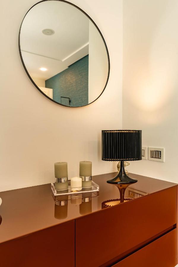 Ad Maiora Boutique Suite เนเปิลส์ ภายนอก รูปภาพ