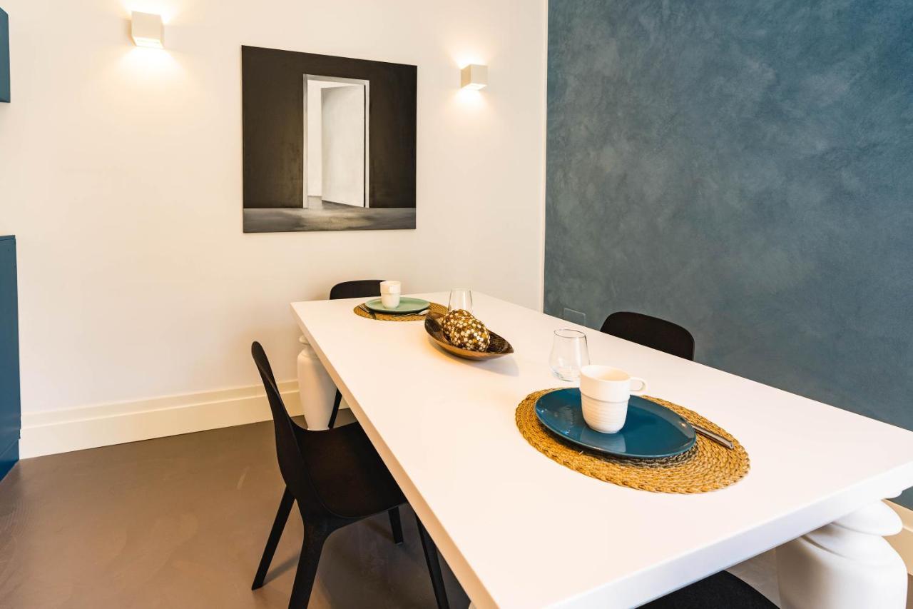 Ad Maiora Boutique Suite เนเปิลส์ ภายนอก รูปภาพ