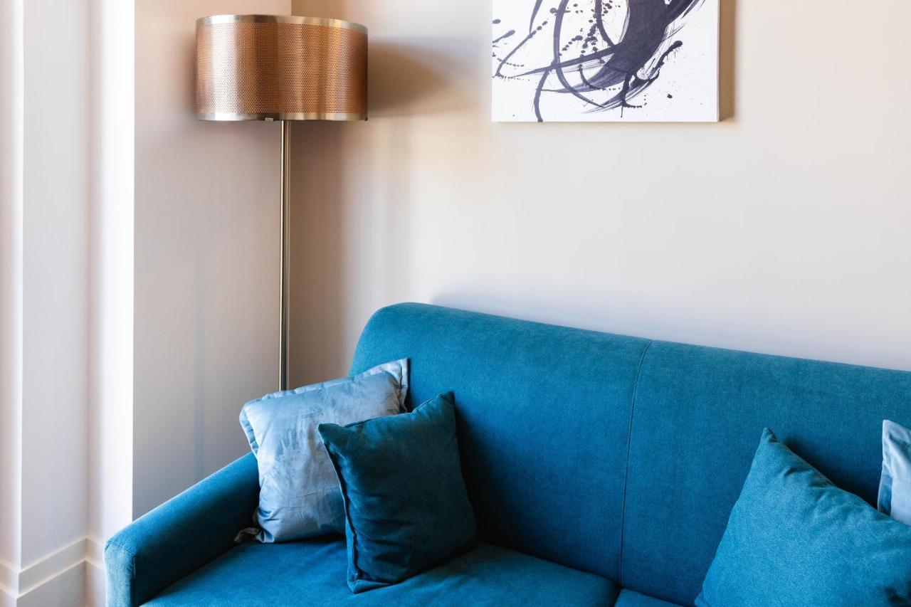 Ad Maiora Boutique Suite เนเปิลส์ ภายนอก รูปภาพ