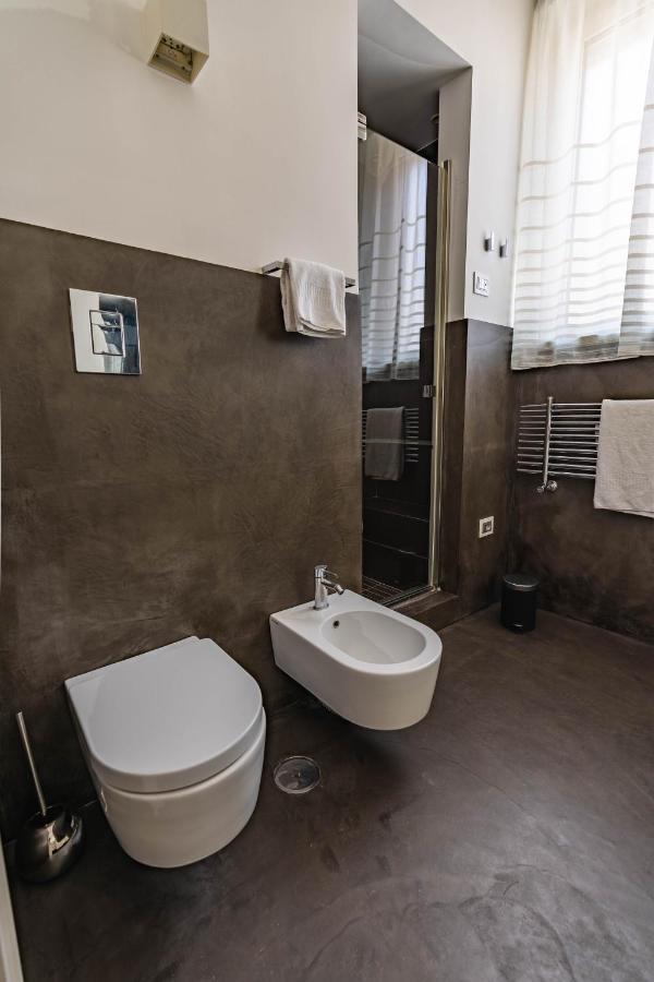 Ad Maiora Boutique Suite เนเปิลส์ ภายนอก รูปภาพ